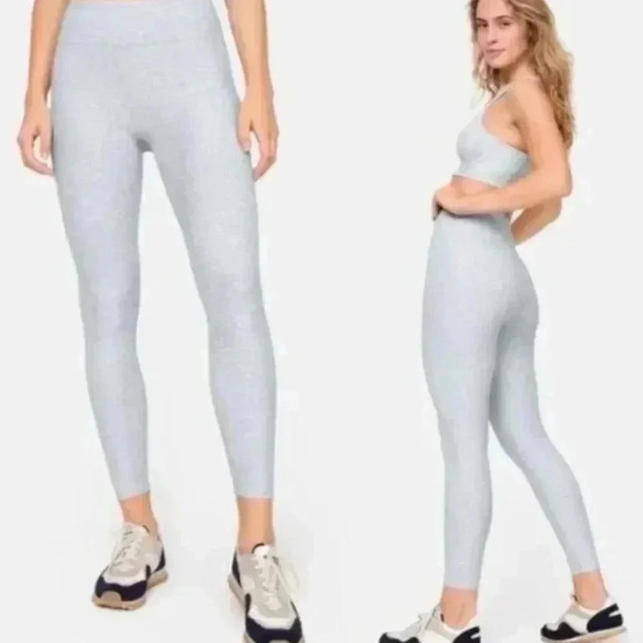 Outdoor Voices Pants - Outdoor Voices Warmup 7/8 Leggings in Dove in Large